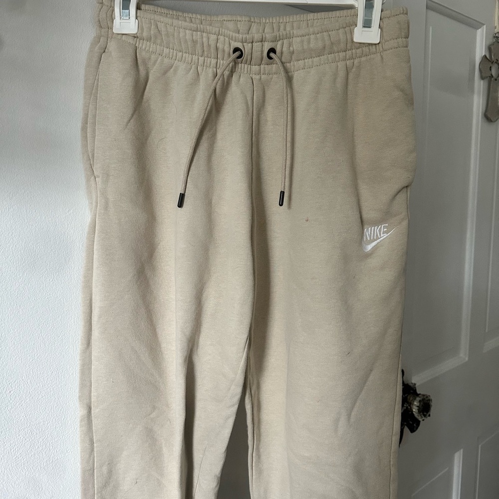 Nike Men's Tan Sweatpants